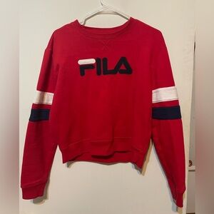 FILA 90s sweatshirt ! Size Small. Worn only twice, very good condition!